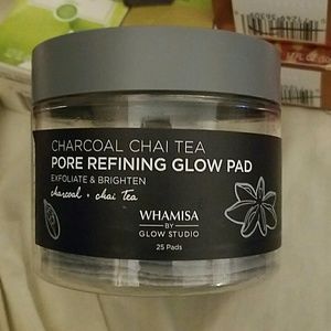Pore Refining Glow Pad .. Whamisa Glow Studio